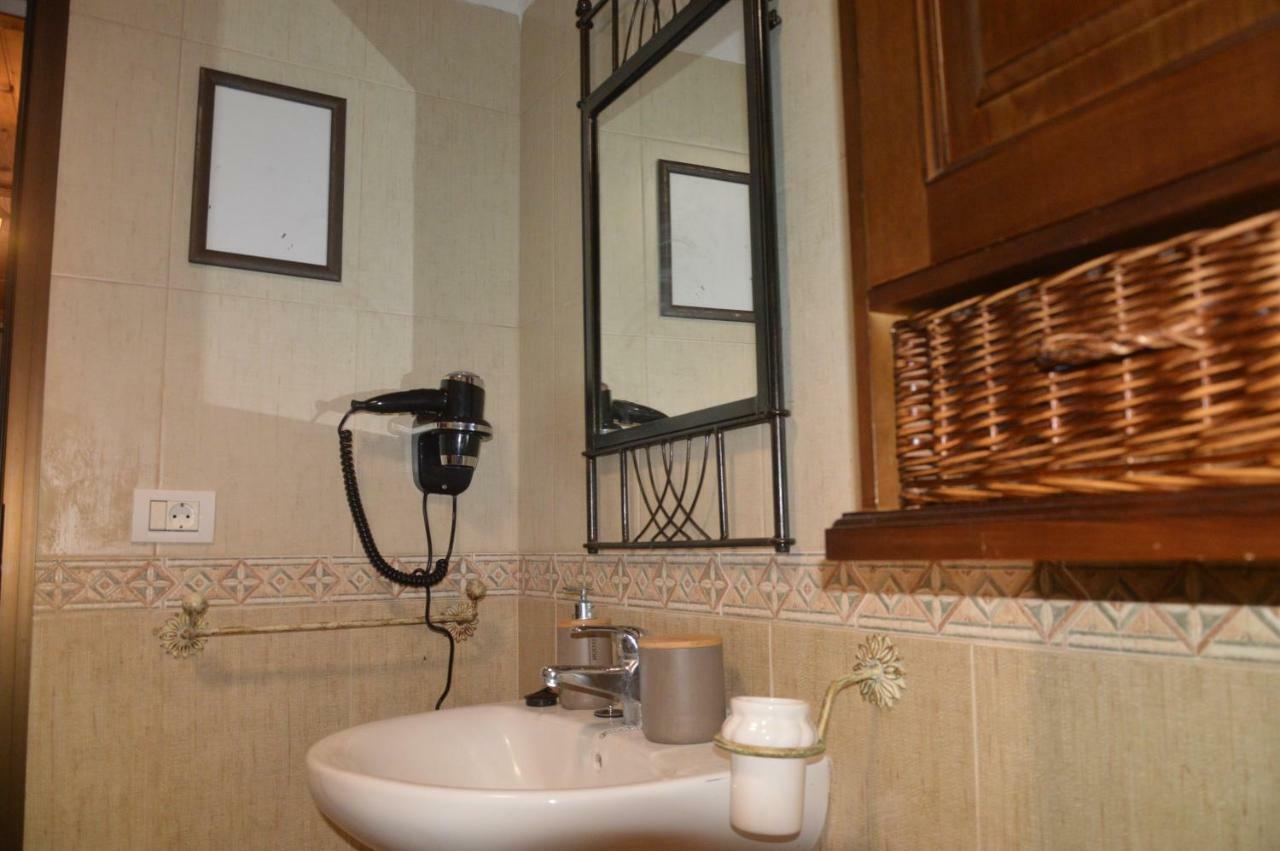 Villa Carmela บาแญร์โมโซ ภายนอก รูปภาพ